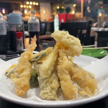 Arigato Cuisine - Combination vegetable tempura with shrimp. - Sushi Bars Near Me - Wailuku, Hawaii