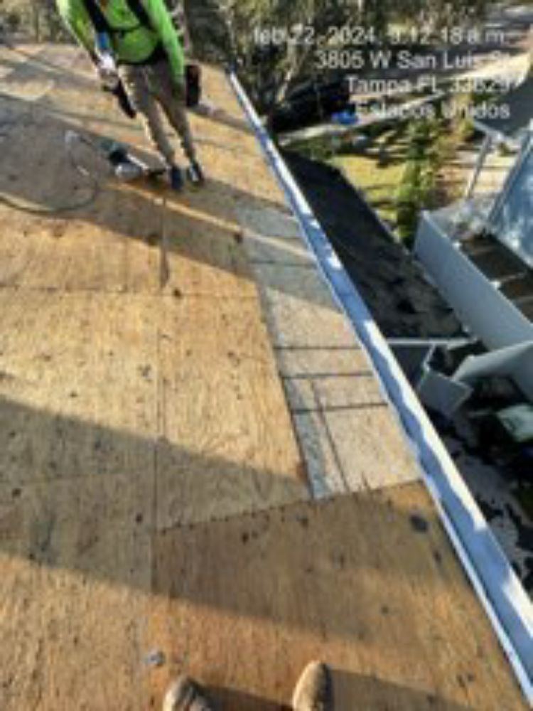 Slide of RCX Roofing