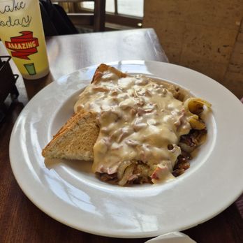 David and Dad's Cafe - Creamed chip beef - Breakfast & Brunch Near Me - Baltimore, Maryland