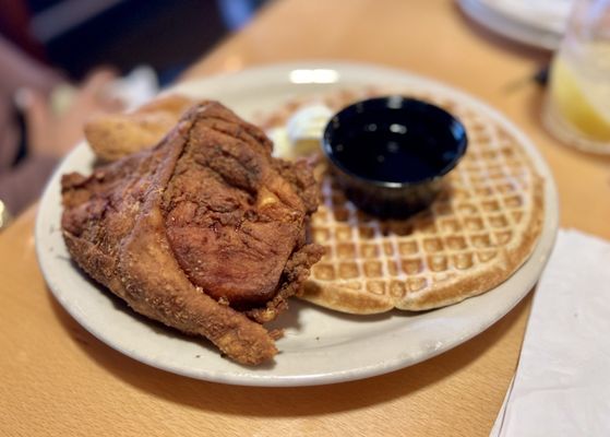 Lo-Lo's Chicken & Waffles by null