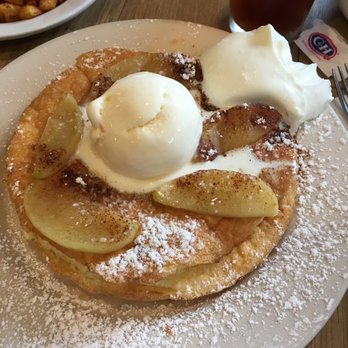 Aloha Kitchen - Apple Souffle Ala Mode - Breakfast & Brunch Near Me - Honolulu, Hawaii Aloha Kitchen - Apple Souffle Ala Mode - Breakfast & Brunch Near Me - Honolulu, Hawaii