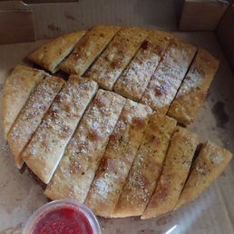 Dry ass pizza crust and they're selling it for breadsticks. It also taste like loaf bread. love marinara on your sandwich this is for you! Dry ass pizza crust and they're selling it for breadsticks. It also taste like loaf bread. love marinara on your sandwich this is for you!