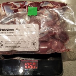 2kg on the label but barely over 1kg even with packaging. 2kg on the label but barely over 1kg even with packaging.