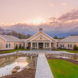 Wellbridge Long Island Drug & Alcohol Rehab New York - The Lodge at Wellbridge for extended stay and continued sobriety