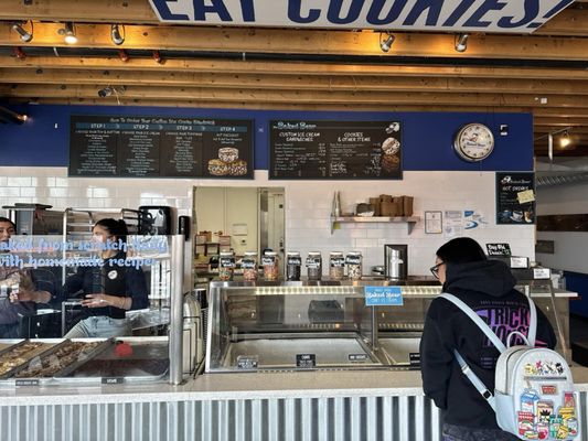 The Baked Bear by null