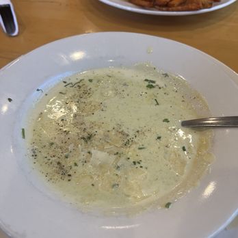 Fountain Grill - Soup of the day was amazing !! - American Near Me - Ashburn, Virginia