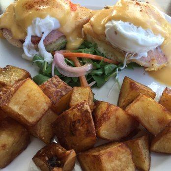 Yaya Greek Bistro - Greek Near Me - Toronto, Ontario