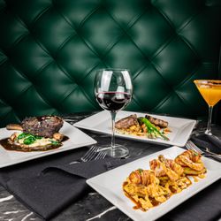 Colmena Bar & Grille - A perfect dining experience