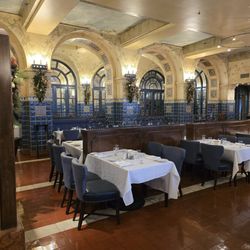 Mission Inn Restaurant - Indoor dining