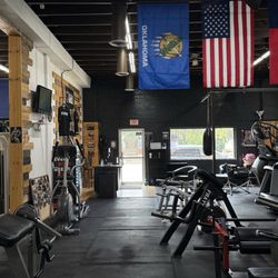Sevens Gym and Nutrition - Free weights