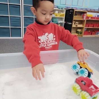 Little Learners Academy - Preschools Near Me - Reseda, California