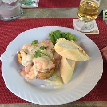 Steakhaus Rustika - Große Champignons gefüllt mit Krabben und mit Käse überbacken - Steakhouses Near Me - Nettetal, NW