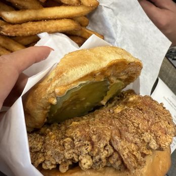 Cal's Fried Chicken & Burgers - Spicy Fried Chicken Sandwich - Burgers Near Me - Berkeley, California Cal's Fried Chicken & Burgers - Spicy Fried Chicken Sandwich - Burgers Near Me - Berkeley, California