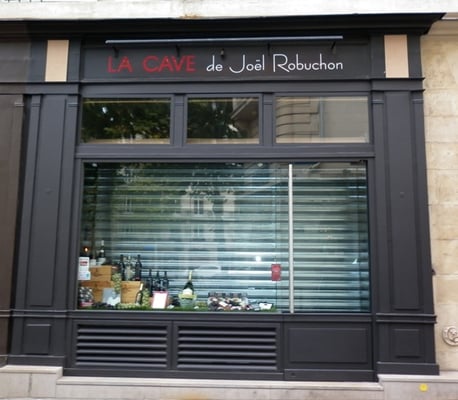 La Cave de Joël Robuchon by null