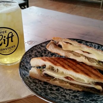 LFTD - Grilled Portobello Sandwich from Auntie's and Iced Citron Green Tea - Coffee & Tea Near Me - Whittier, California LFTD - Grilled Portobello Sandwich from Auntie's and Iced Citron Green Tea - Coffee & Tea Near Me - Whittier, California