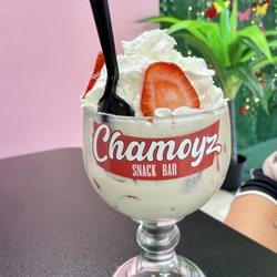 Chamoyz Snack Bar - Fresas con Crema