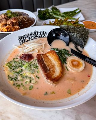 Silverlake Ramen LBX by null