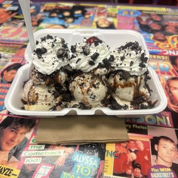 Up In Scoops - Ice Cream & Frozen Yogurt Near Me - Las Vegas, Nevada Up In Scoops - Ice Cream & Frozen Yogurt Near Me - Las Vegas, Nevada