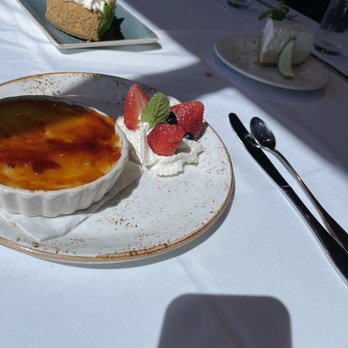 Cutters Crabhouse - Creme Brûlée, key lime pie, mango cheesecake - Seafood Near Me - Seattle, Washington Cutters Crabhouse - Creme Brûlée, key lime pie, mango cheesecake - Seafood Near Me - Seattle, Washington
