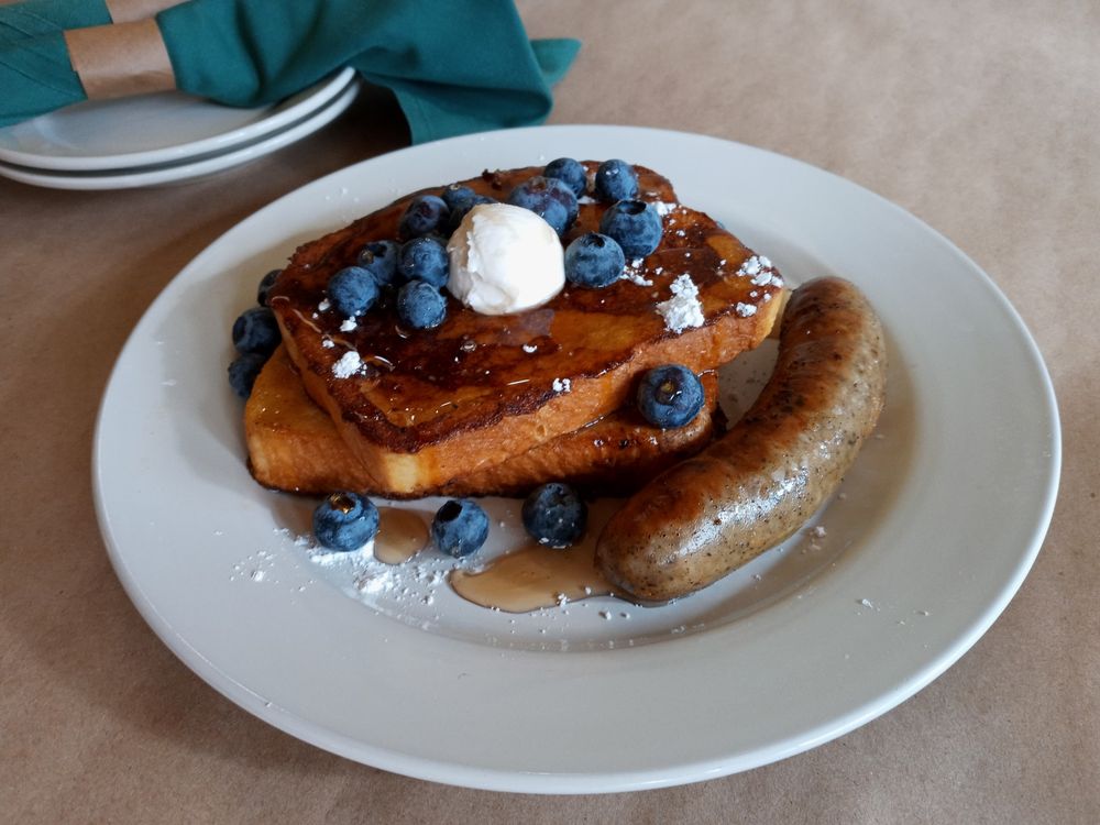 MADDEN’S Updated August 2024 27 Photos 302 Railroad St, Elroy