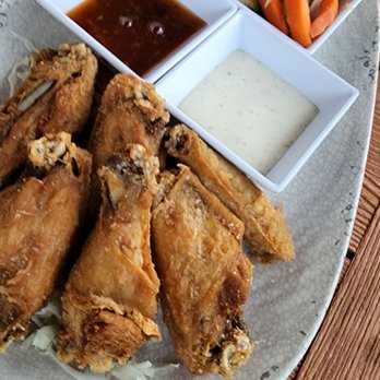 Queensbreak Restaurant - New American Near Me - Honolulu, Hawaii