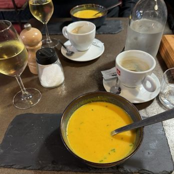 L'Escargot - Roasted pumpkin soup - Wine Bars Near Me - Carcassonne, 11