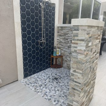 Enviroscape Landscape Construction - Outdoor shower - Landscaping Near Me - Aliso Viejo, California Enviroscape Landscape Construction - Outdoor shower - Landscaping Near Me - Aliso Viejo, California
