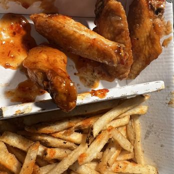 Buffalo Wild Wings - Traditional Asian zing Wings and fries - Chicken Wings Near Me - Morgantown, West Virginia