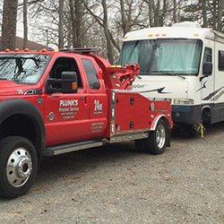 Plunk's Wrecker Service