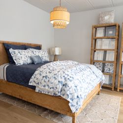 Down To Basics - Gorgeous bed of blues - my husband loved it!