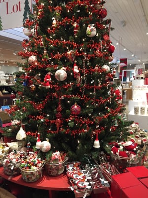 Crate & Barrel by null