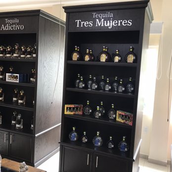 México Real - Tequila Tres Mujeres - Beer, Wine & Spirits Near Me - Puerto Vallarta, JAL México Real - Tequila Tres Mujeres - Beer, Wine & Spirits Near Me - Puerto Vallarta, JAL