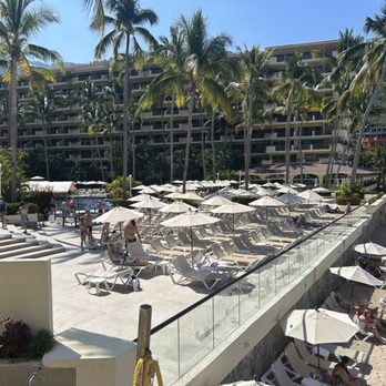 Barceló Puerto Vallarta - Pool deck and beach - Hotels Near Me - Puerto Vallarta, JAL Barceló Puerto Vallarta - Pool deck and beach - Hotels Near Me - Puerto Vallarta, JAL