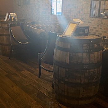 Wiseguy Lounge - Cocktail Bars Near Me - Indianapolis, Indiana