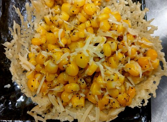 Tee Off Bar & Grill by null