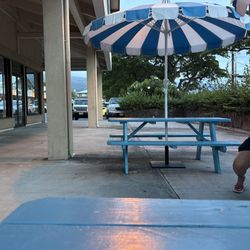 Kona Cape Dogs - Three picnic tables available for outdoor eating .