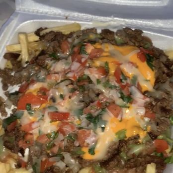 Los Aibertos - Carne Asada Fries - Mexican Near Me - Fort Worth, Texas