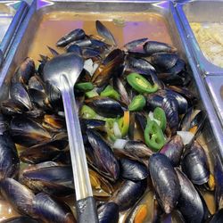 Lin Buffet & Grill - Mussels