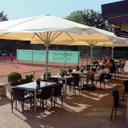 tennis westerbach eschborn e.V. twe - Großzügige Sonnenterrasse mit guter Sicht auf die Tennisplätze.