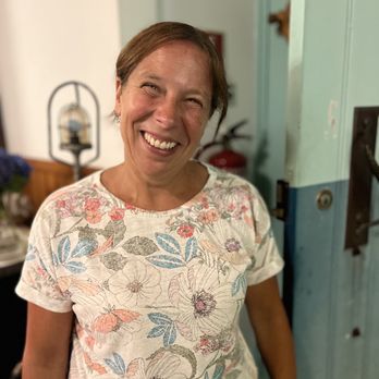 Quinta dos sabores - The owner. Her smile says it all. - Fruits & Veggies Near Me - Rabo de Peixe, 20 Quinta dos sabores - The owner. Her smile says it all. - Fruits & Veggies Near Me - Rabo de Peixe, 20