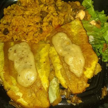 Casa Yari - Vegan jackfruit jibarito sandwich - Latin American Near Me - Chicago, Illinois