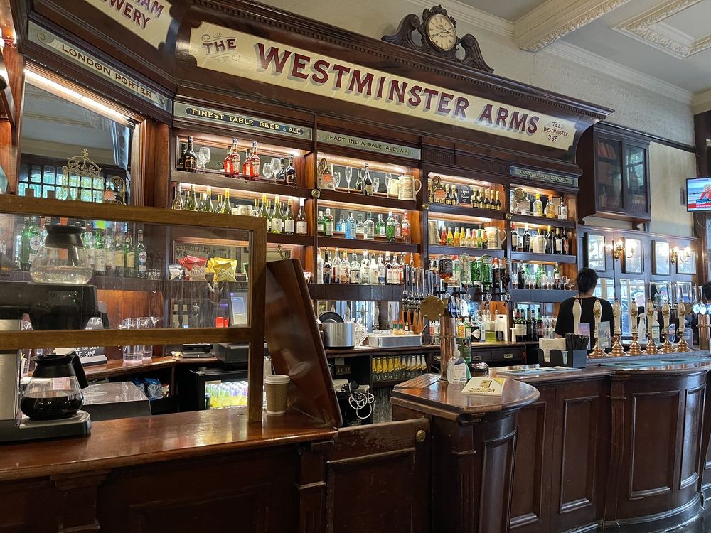 WESTMINSTER ARMS Updated August 2024 45 Photos & 49 Reviews 9