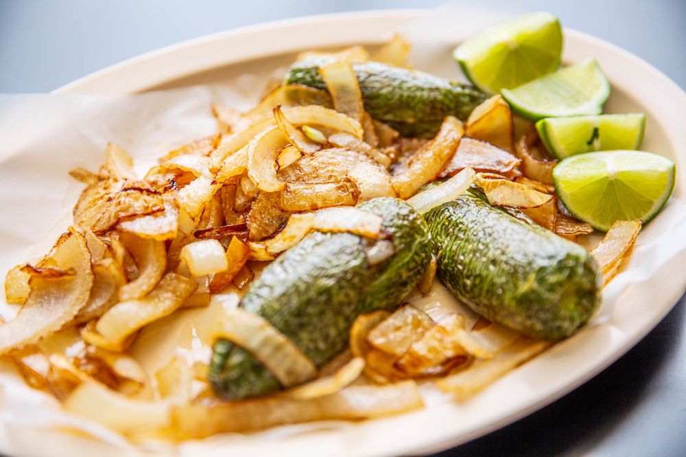 EL FAMOUS BURRITO Updated August 2024 89 Photos & 139 Reviews 256