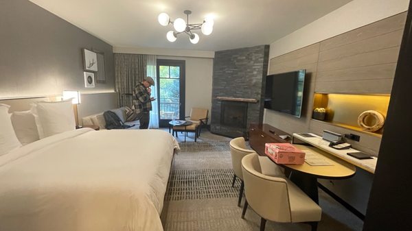 Four Seasons Resort and Residences Vail by null