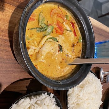 Siam Station - Panang Curry with chicken - delicious flavor - Thai Near Me - Cupertino, California