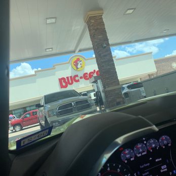 Buc-ee's - Gas Stations Near Me - Waller, Texas Buc-ee's - Gas Stations Near Me - Waller, Texas