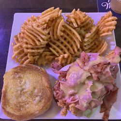 Abigail's Grill & Bar - Chicken cordon blu