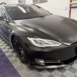 Stervo Garage - Tesla Model S, Satin black Vinyl wrap + Ceramic coating + Ceramic window tint