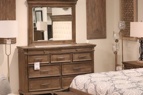 Ashley Store + Outlet by null