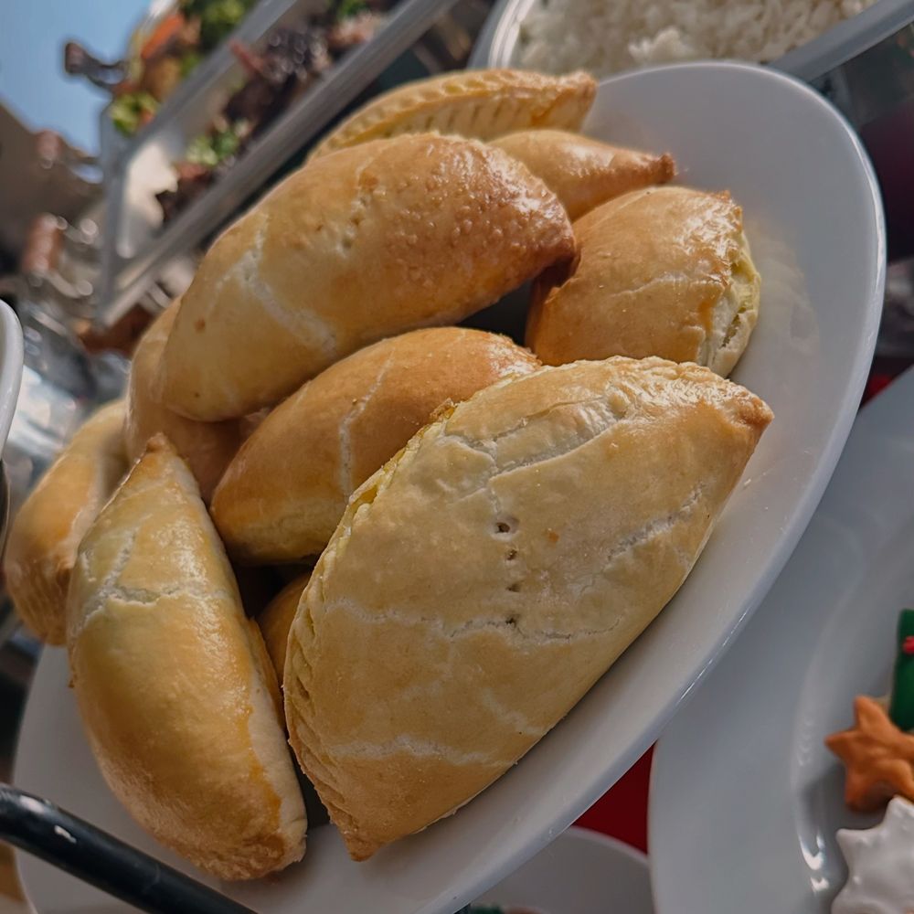 Vicky's Bubbly Cafe Logo